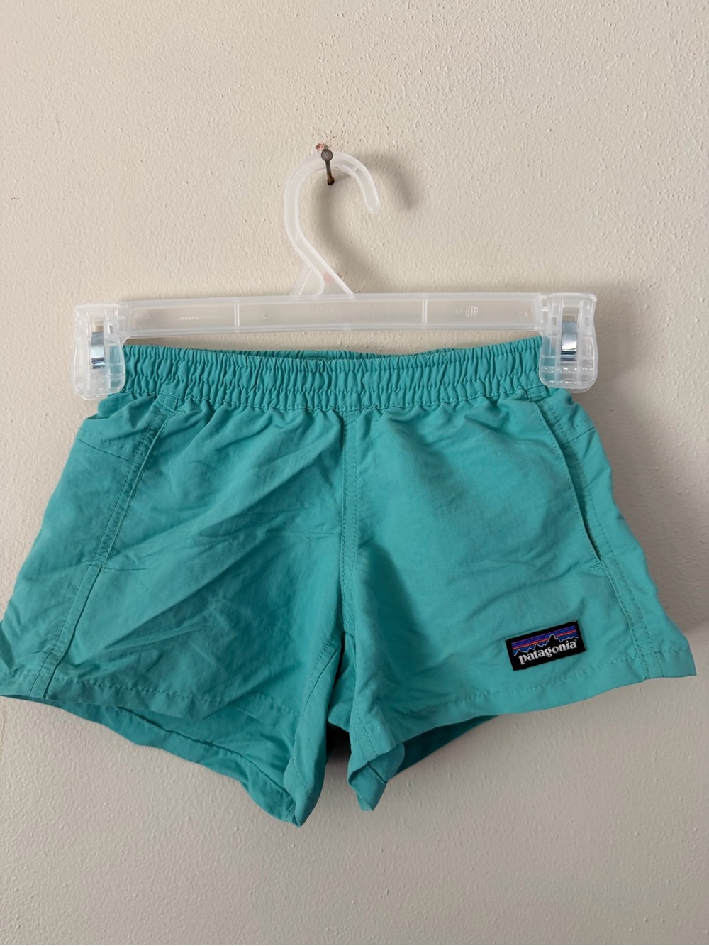 Patagonia kids Teal Lightweight Elastic-Waist Shorts size XS (5-6) nwot